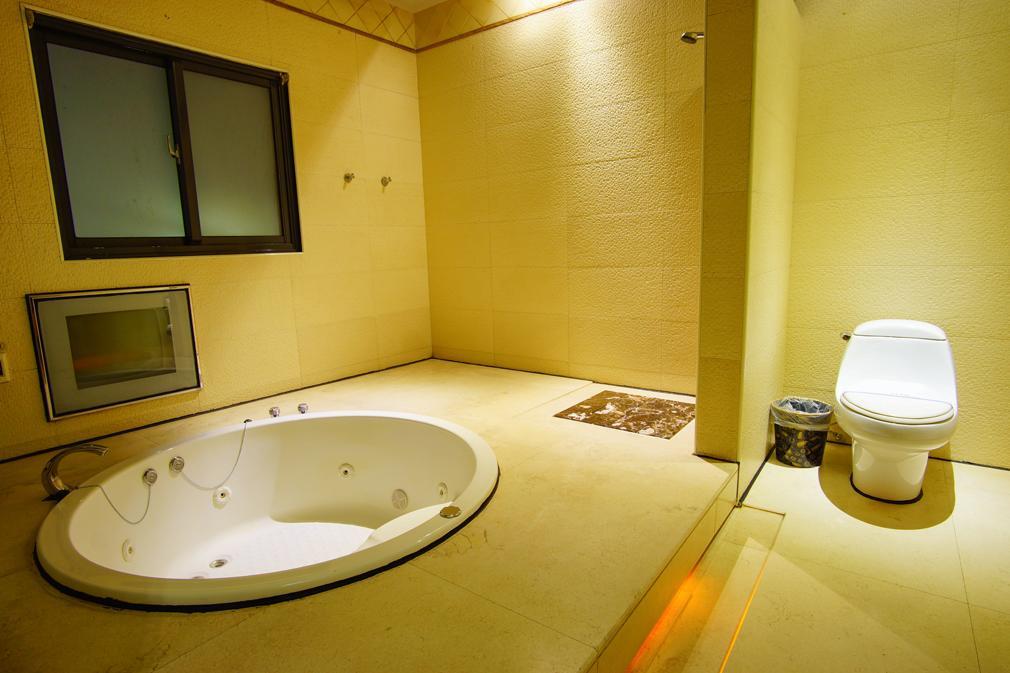 Water City Motel Daya Ngoại thất bức ảnh
